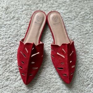 BEAST FASHION Red Vegan Suede Tropical Palm Slip-On Mules Flats Size 8
